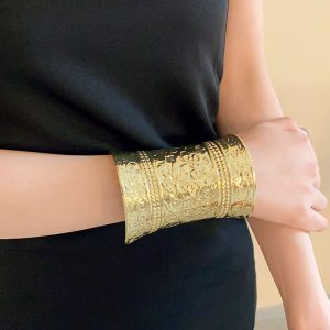 test_Exaggerated Novelty Irregular Alloy Wholesale Wide Bracelet Bangle